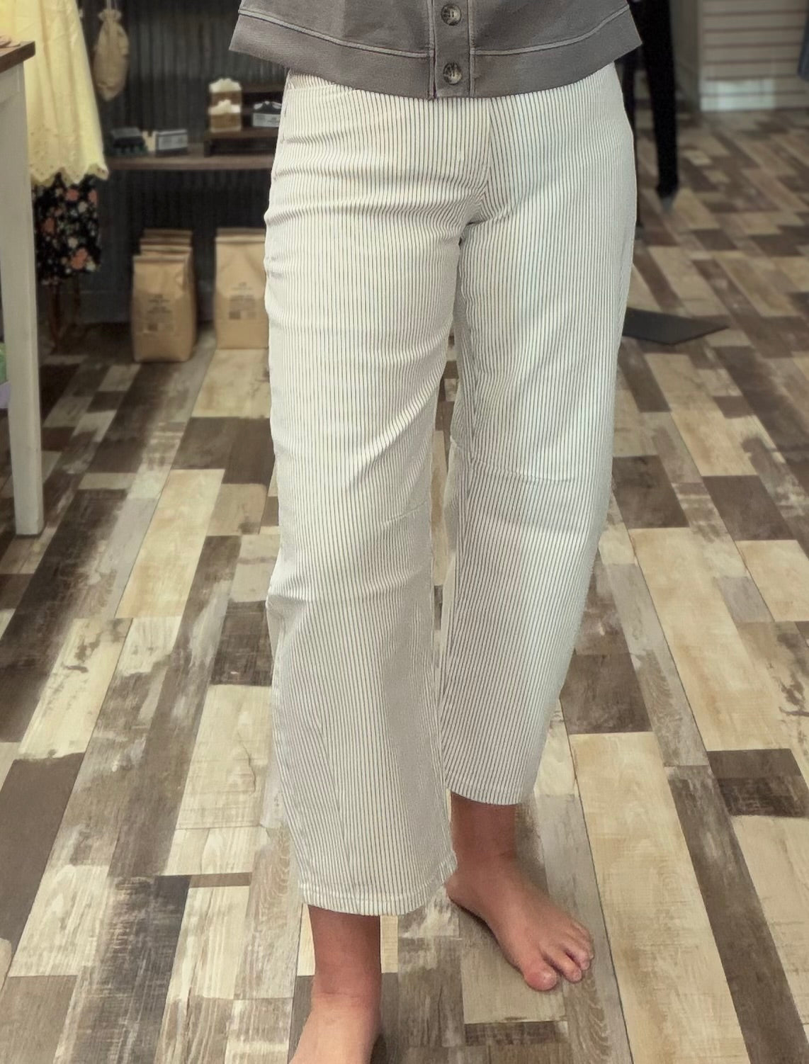 Vervet High Rise Dart Detail Striped Crop Barrel Jeans