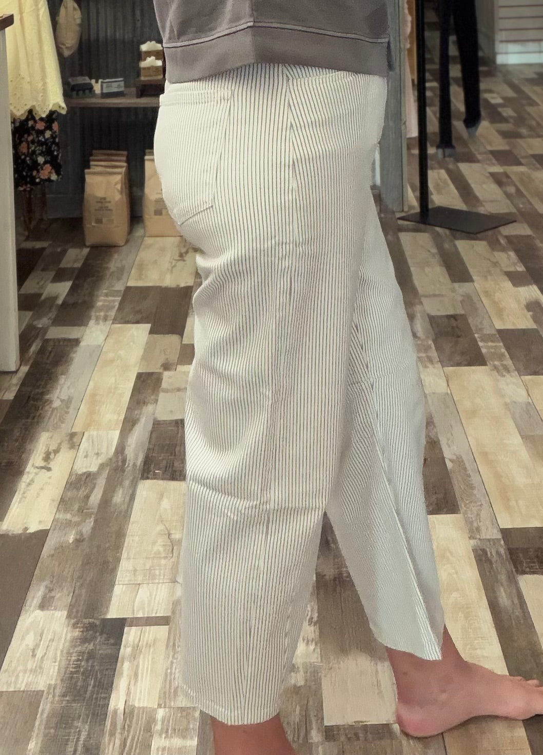 Vervet High Rise Dart Detail Striped Crop Barrel Jeans